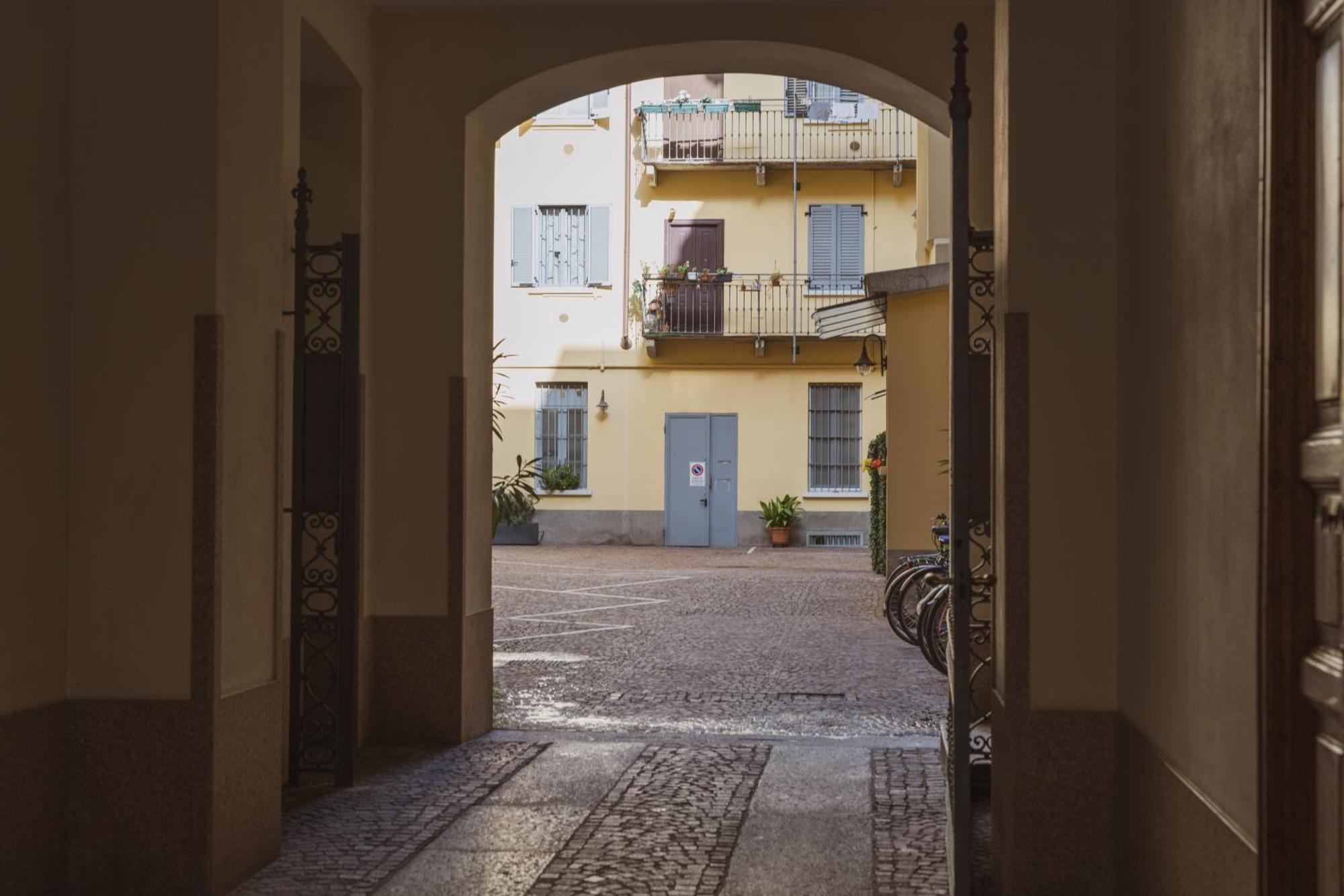 House Of Design Casati Bed & Breakfast Milan Exterior photo